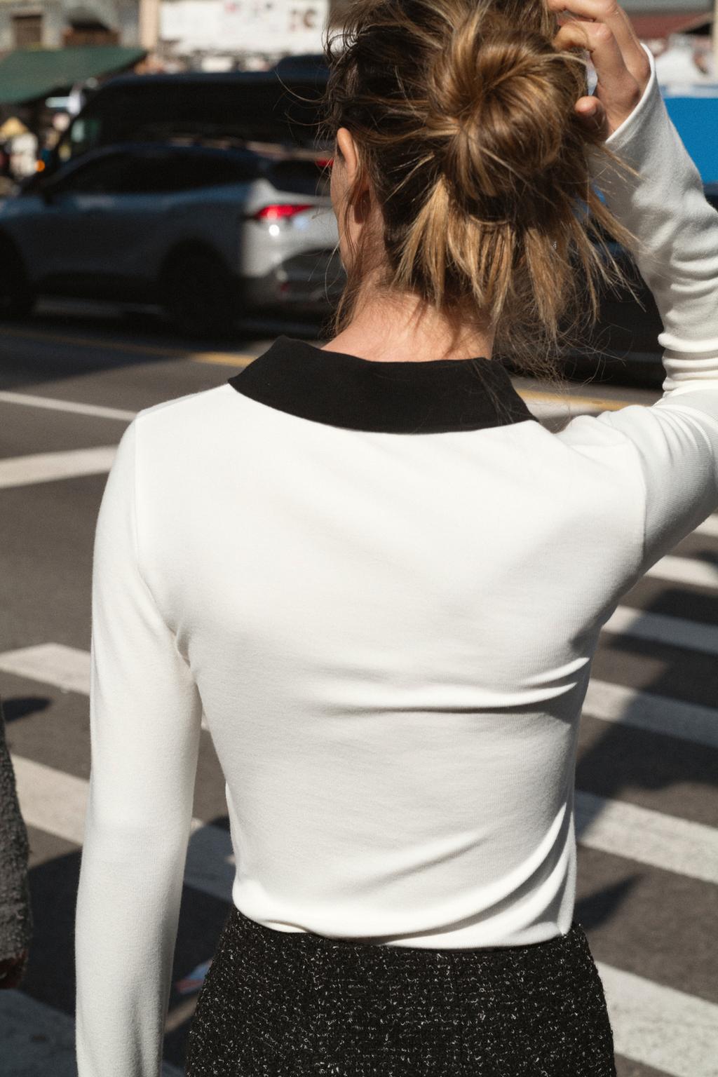 CONTRAST INTERLOCK POLO TOP