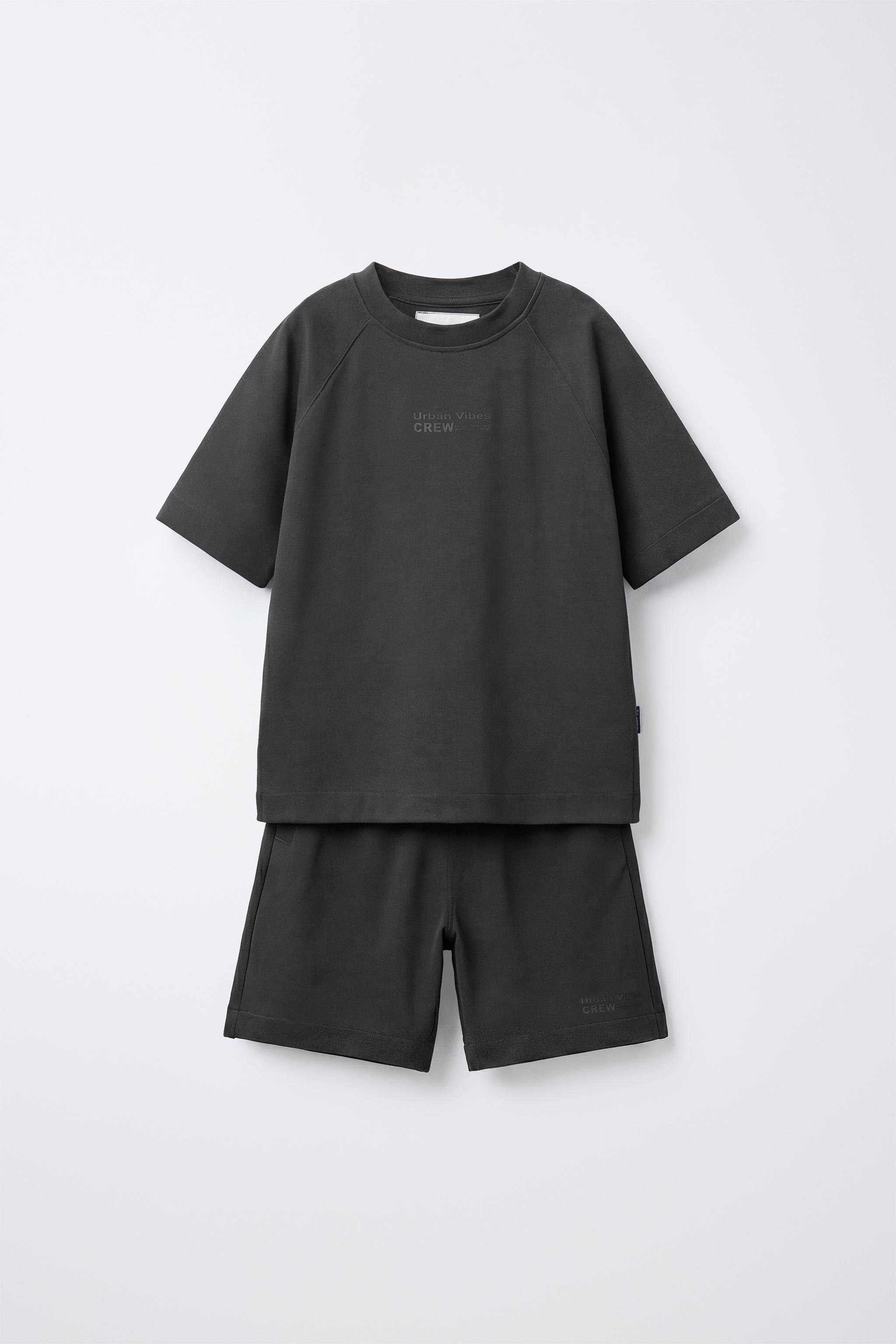 INTERLOCK T-SHIRT AND BERMUDA SET