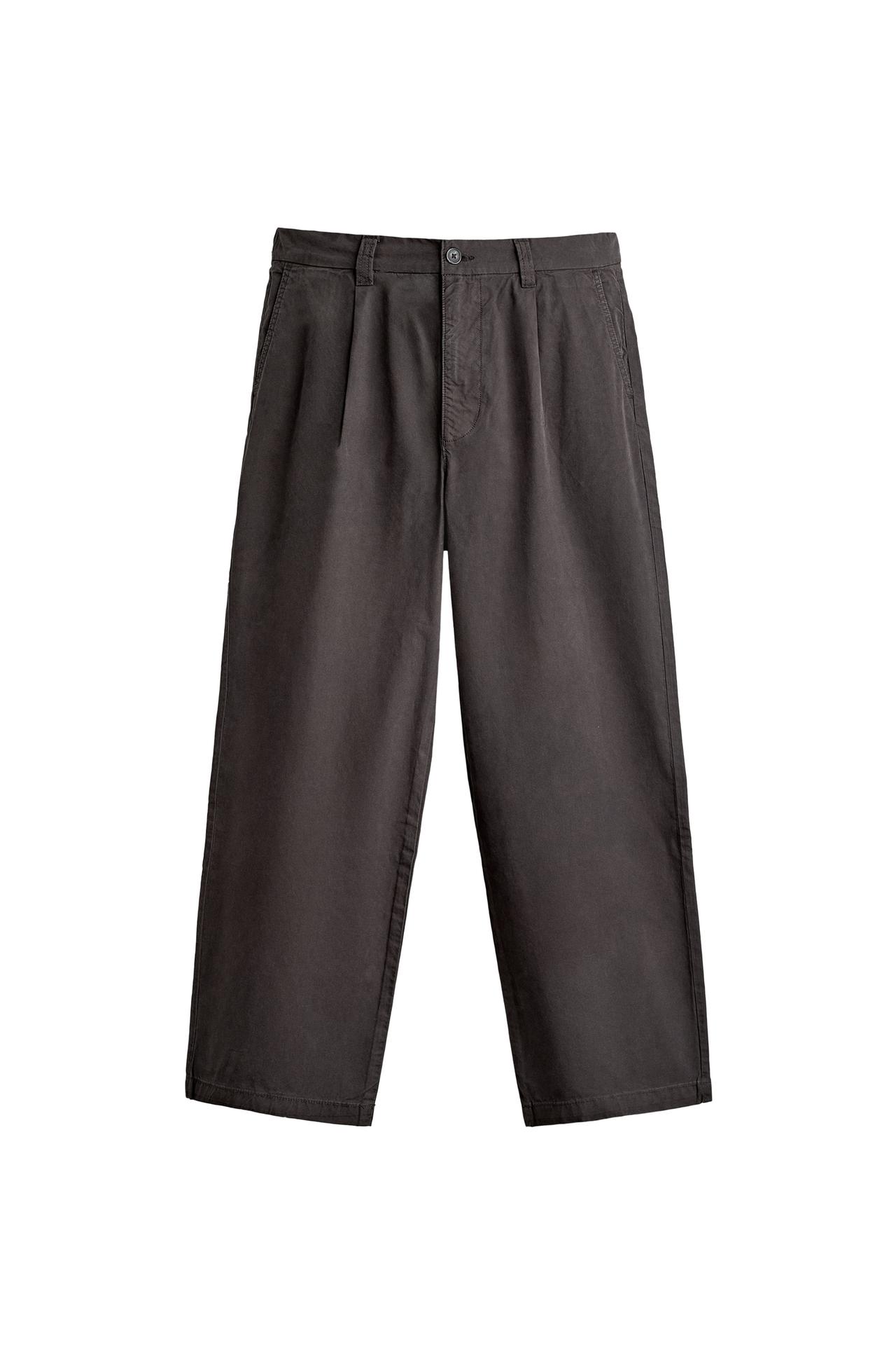 PLEATED RELAXED FIT CHINO TROUSERS