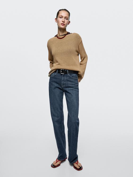 High-waist straight-leg comfort jeans