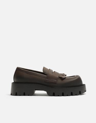 MOCASÍN VOLUMEN FLECOS - Marrón de Zara