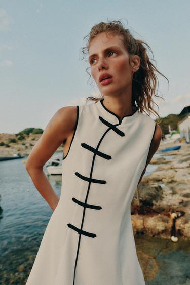 VESTIDO CURTO ALAMARES - Cru da Zara