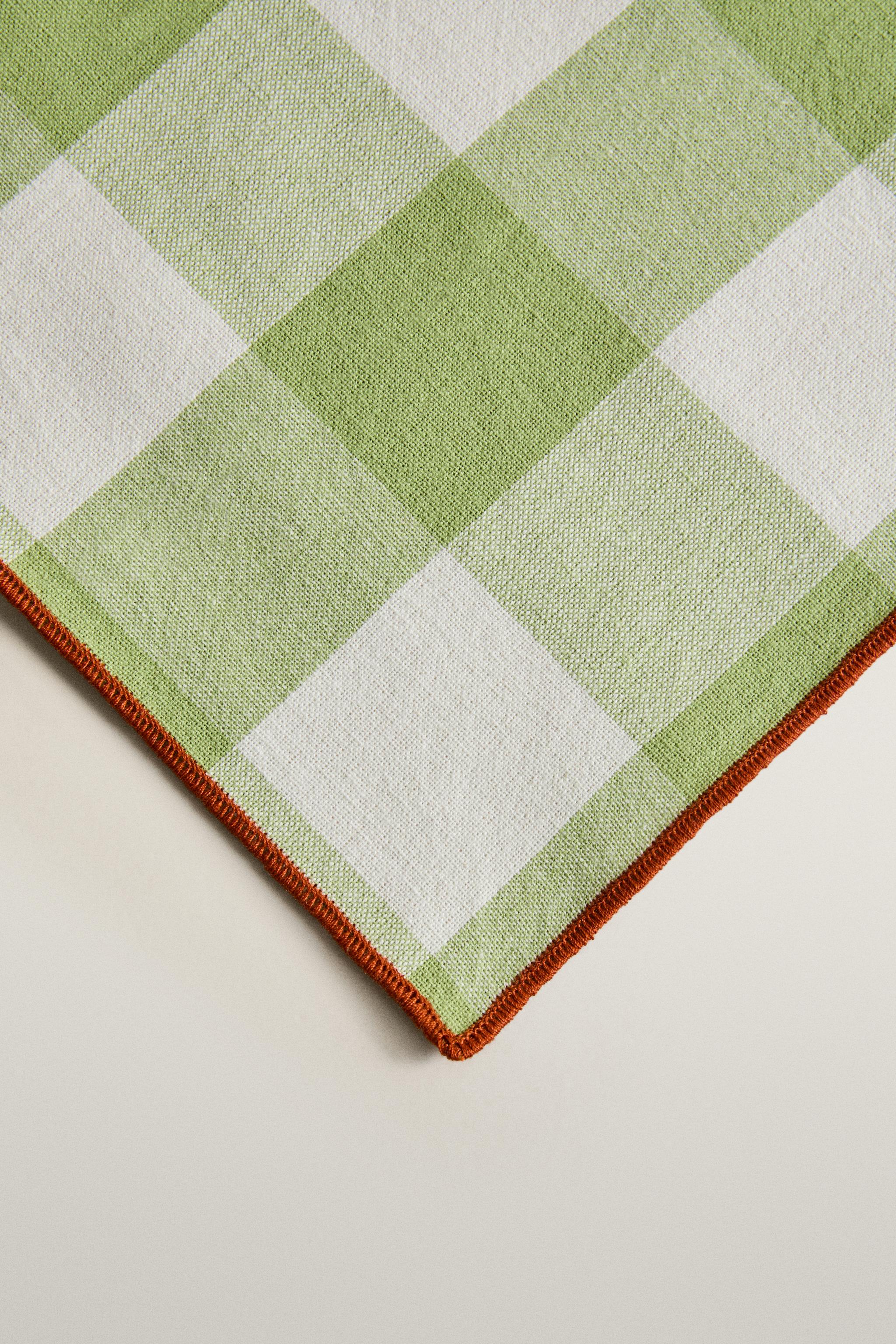 PACK OF CHECK TOPSTITCHED NAPKINS (PACK OF 2)