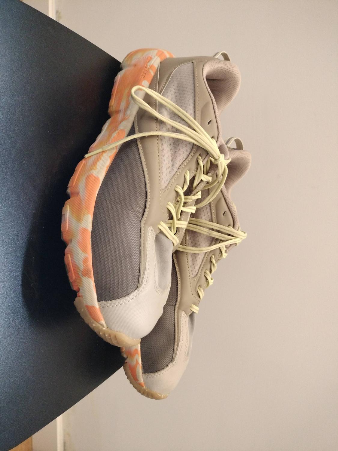 RUNNING SPUMEFOAM TECHNOLOGY SNEAKERS - Image 6