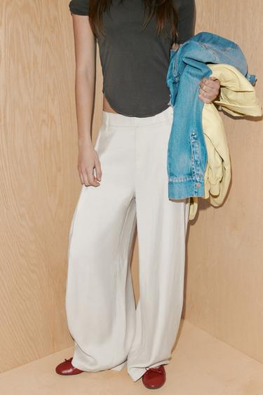 PANTALÓN FLUIDO PLIEGUES - Gris claro de Zara
