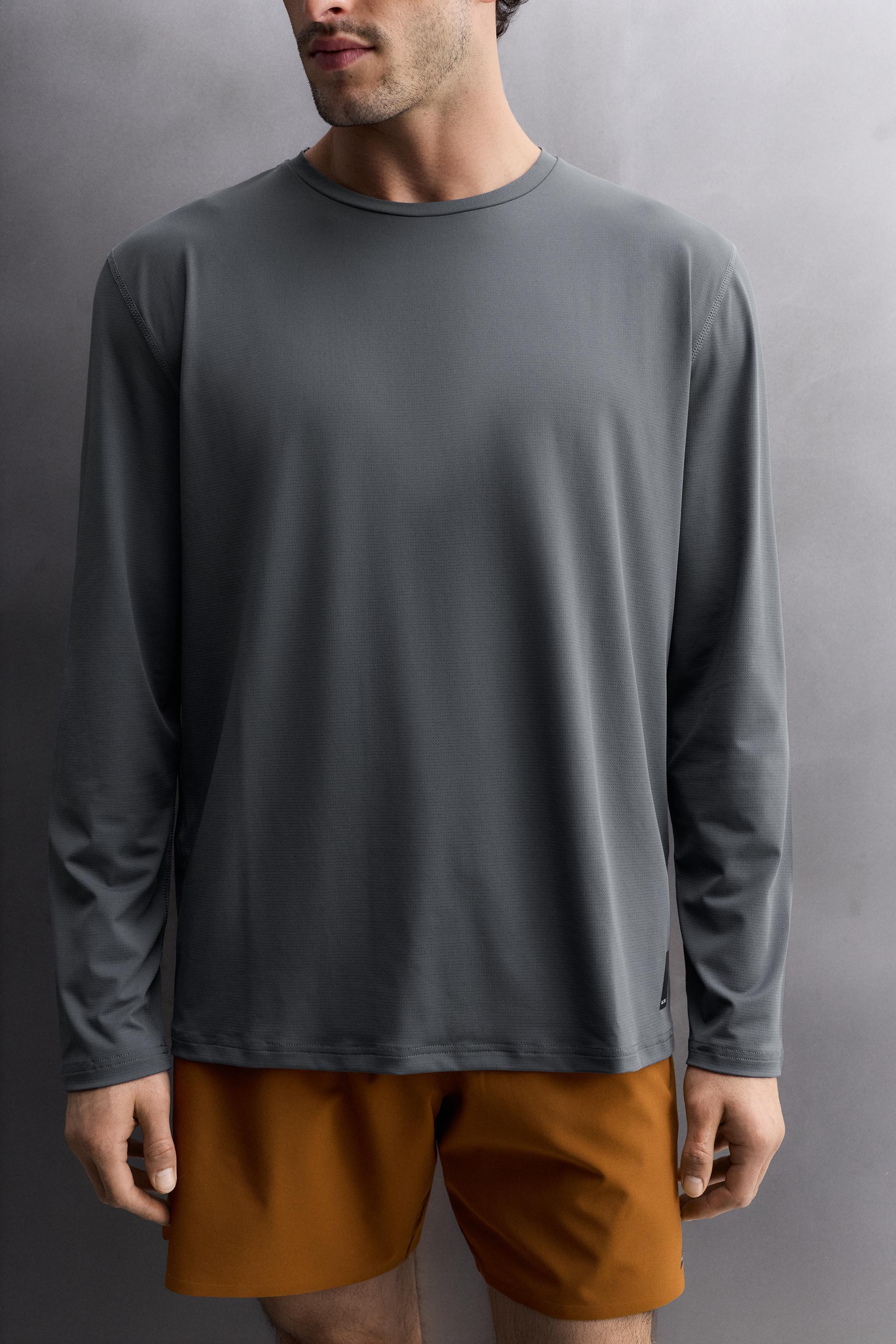 T-SHIRT TECHNIQUE BASIQUE MANCHES LONGUES