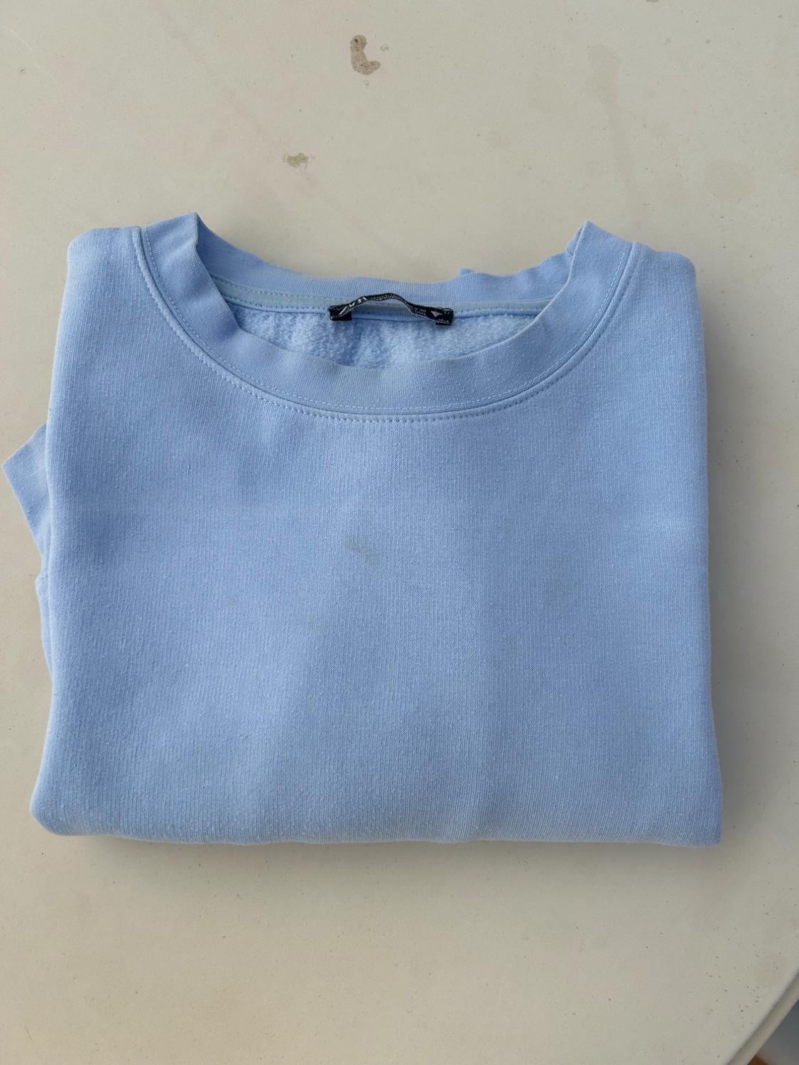 SUDADERA AZUL BÁSICA - Image 5