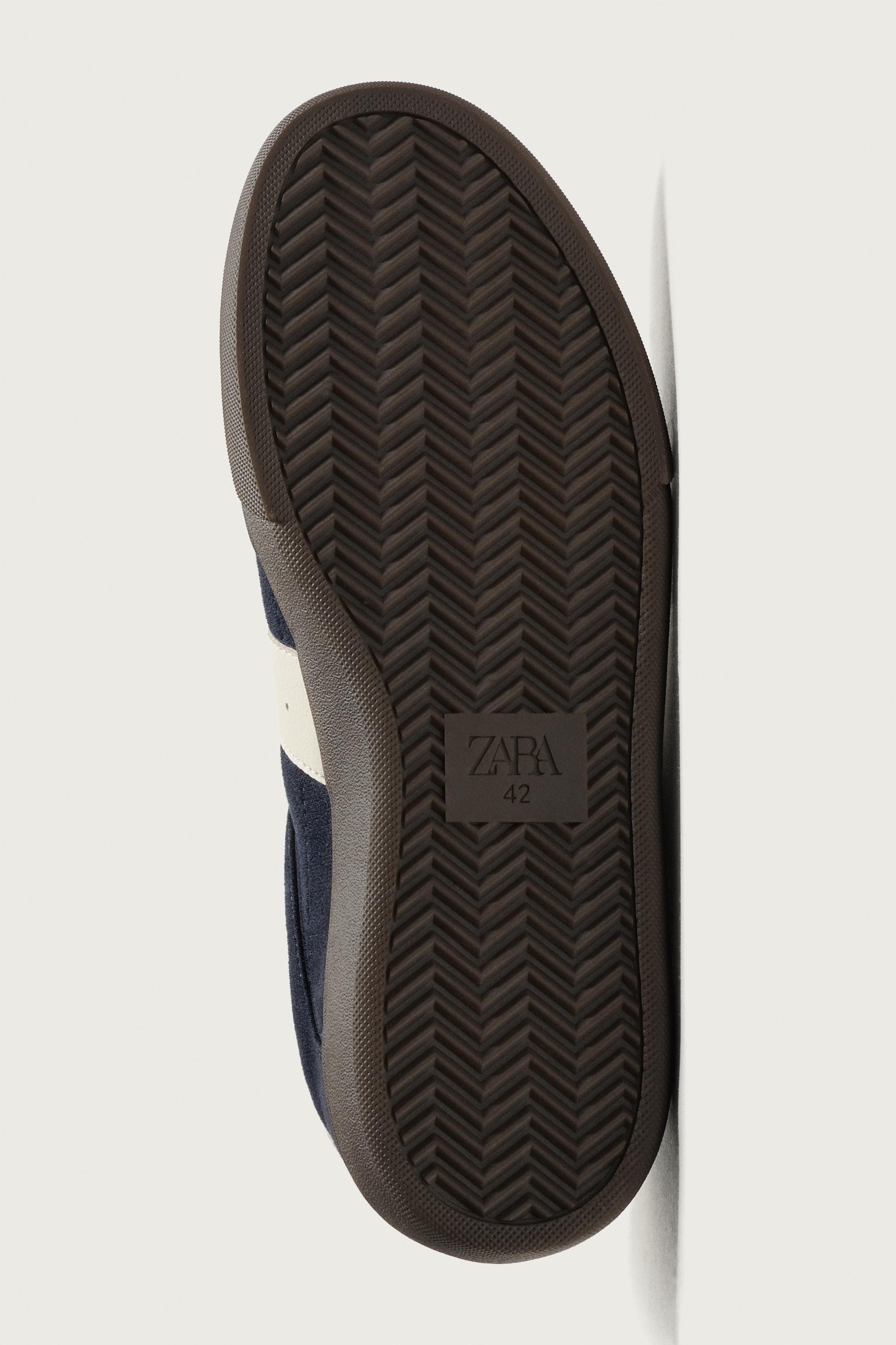RETRO SNEAKERS