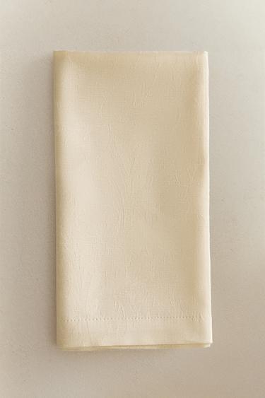 SET OF JACQUARD NAPKINS WITH ROSES (SET OF 2) - Cava by Zara