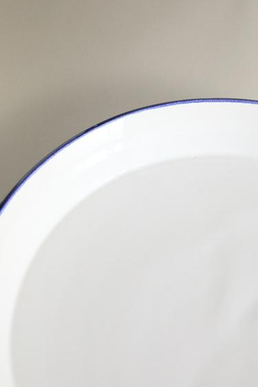 PLAT GRÈS BORD CONTRASTANT - Blanc / Bleu marine de Zara - Image 4