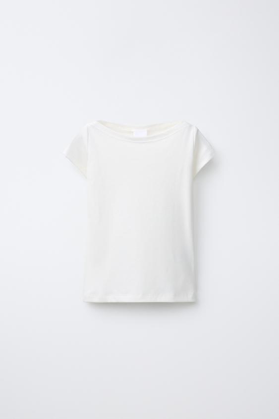 CAMISETA CUELLO BARCO - Blanco roto de Zara - Imagen 0