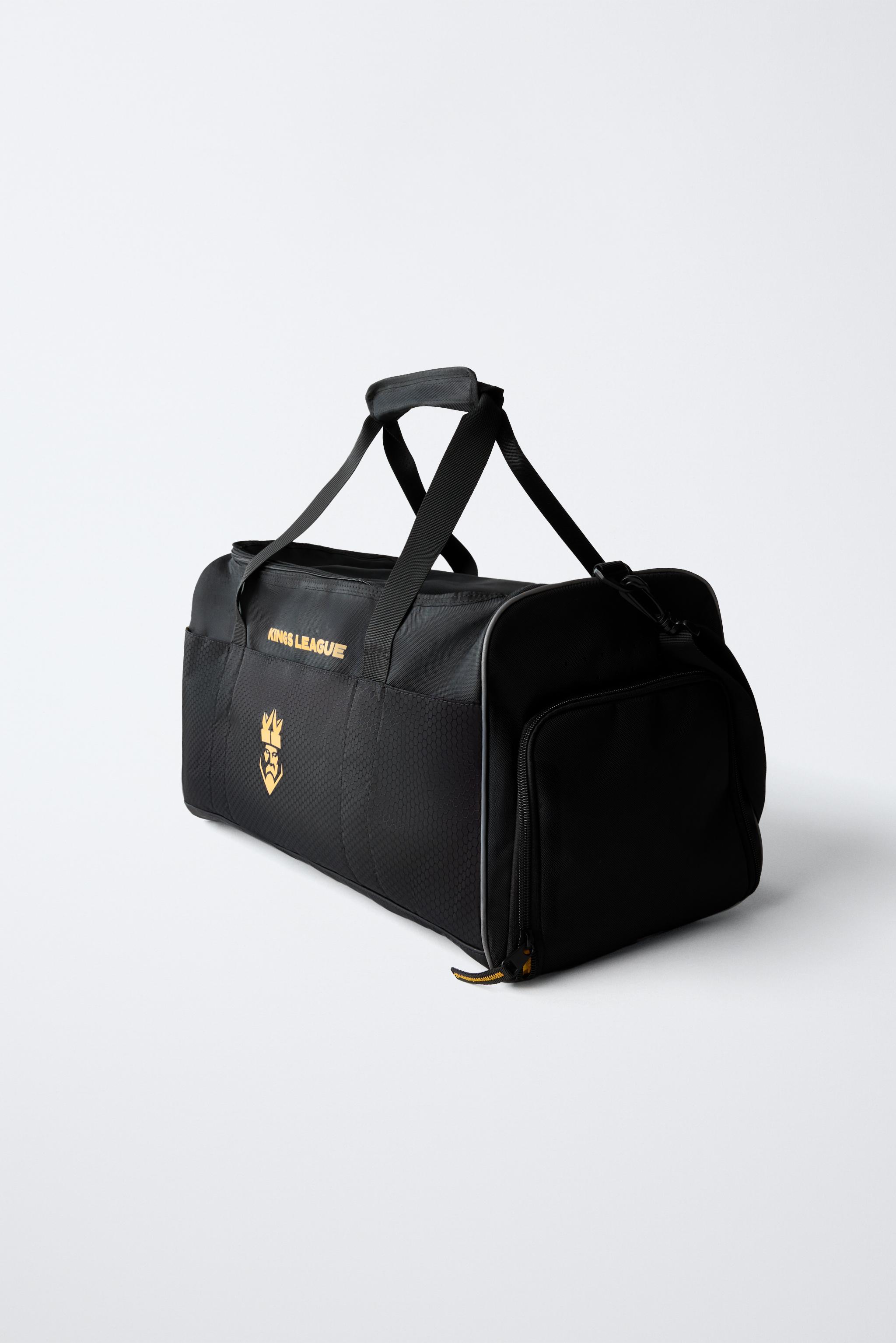 [IUGAMAKARAS] Striped Typography Bowling Bag /追跡付 Studded Leather Bowling Bag (Black) - IUGAMAKARAS