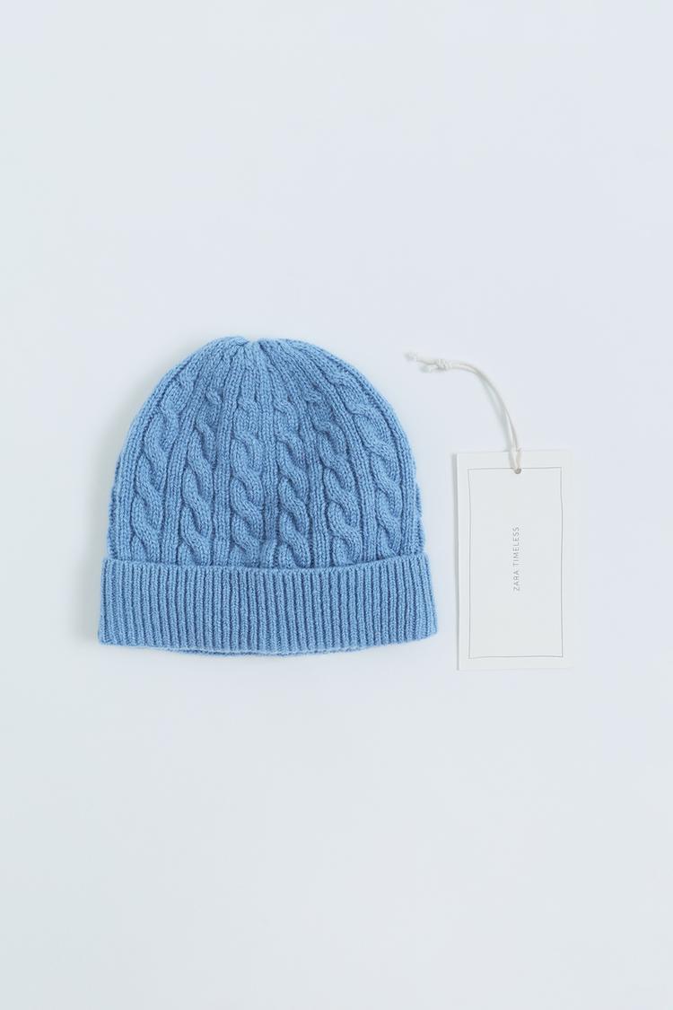 Zara TIMELESS - 100% WOOL CABLE-KNIT BEANIE — Blue