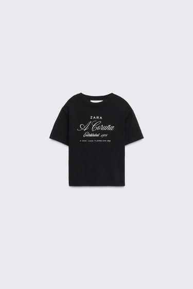 CAMISETA ESTAMPADO TEXTO 50TH ANNIVERSARY - Negro de Zara - Imagen 0