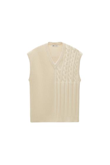KNIT VEST WITH CONTRAST DETAIL