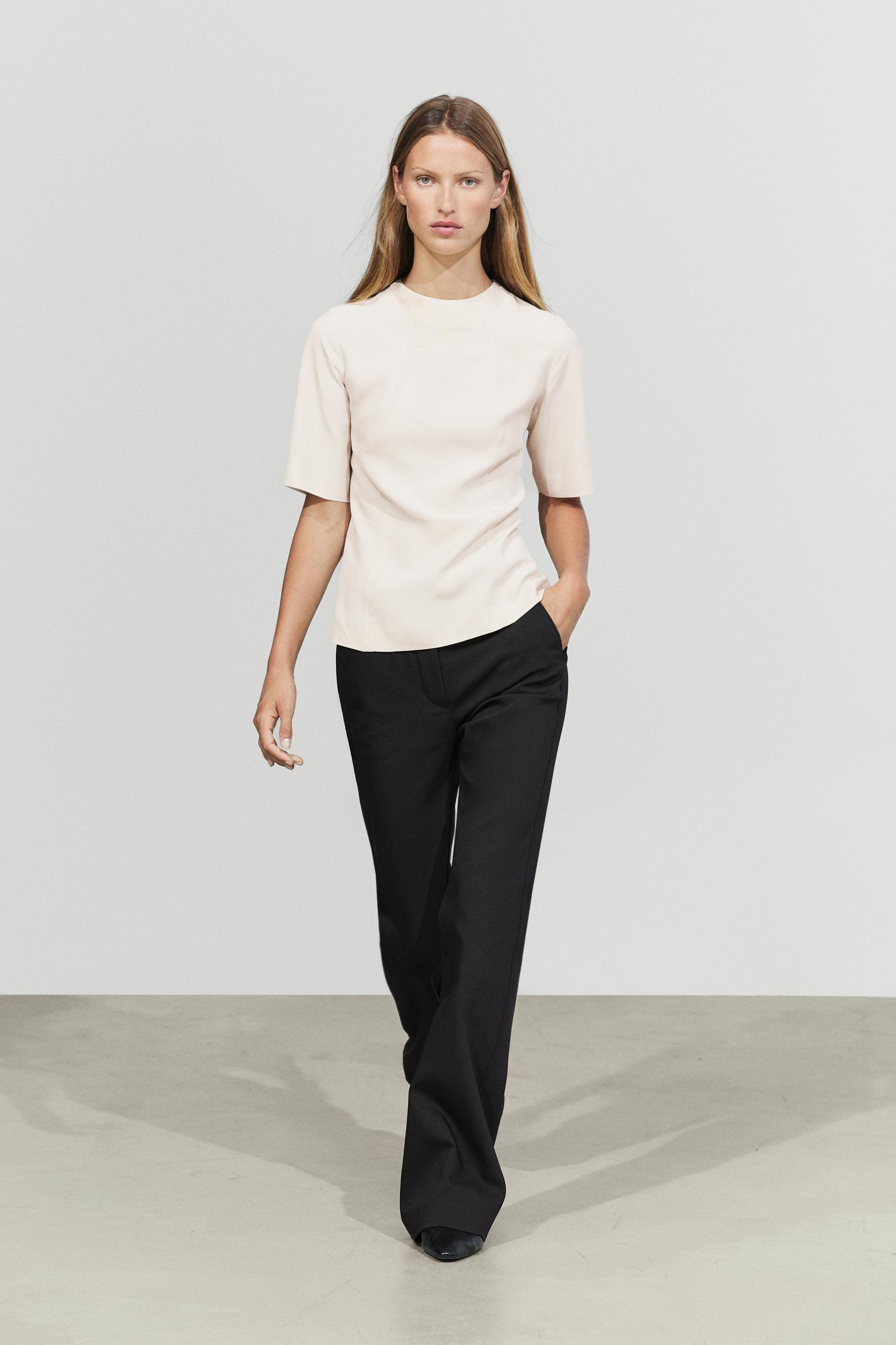 Flowing elbow-length sleeve top — Ecru