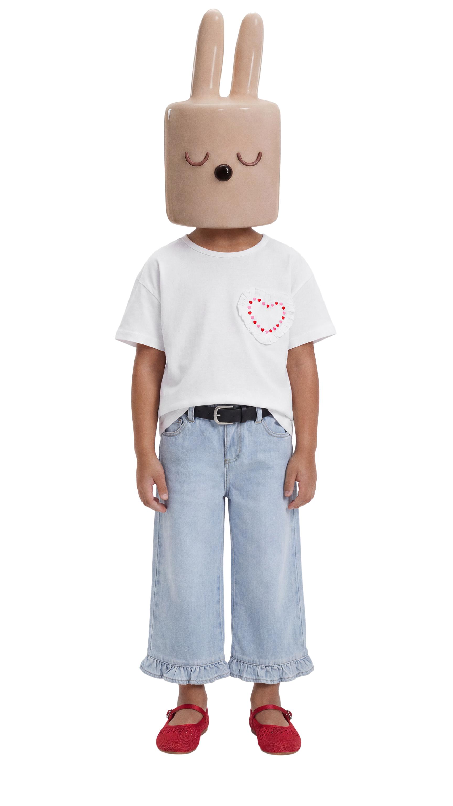 FLOWER APPLIQUÉ T-SHIRT — White