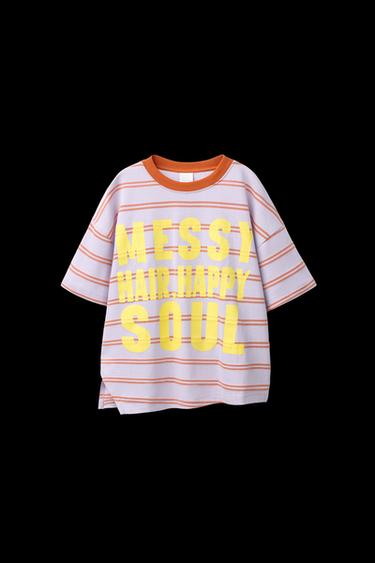 CAMISETA RAYAS Y TEXTO - Naranja de Zara - Imagen 0