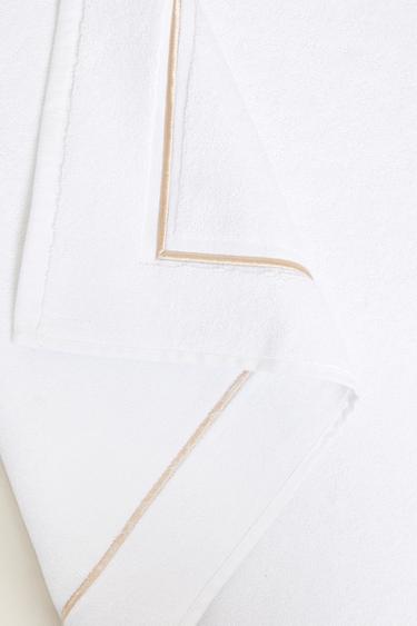 BATH MAT WITH TRIM - Beige by Zara - Image 1