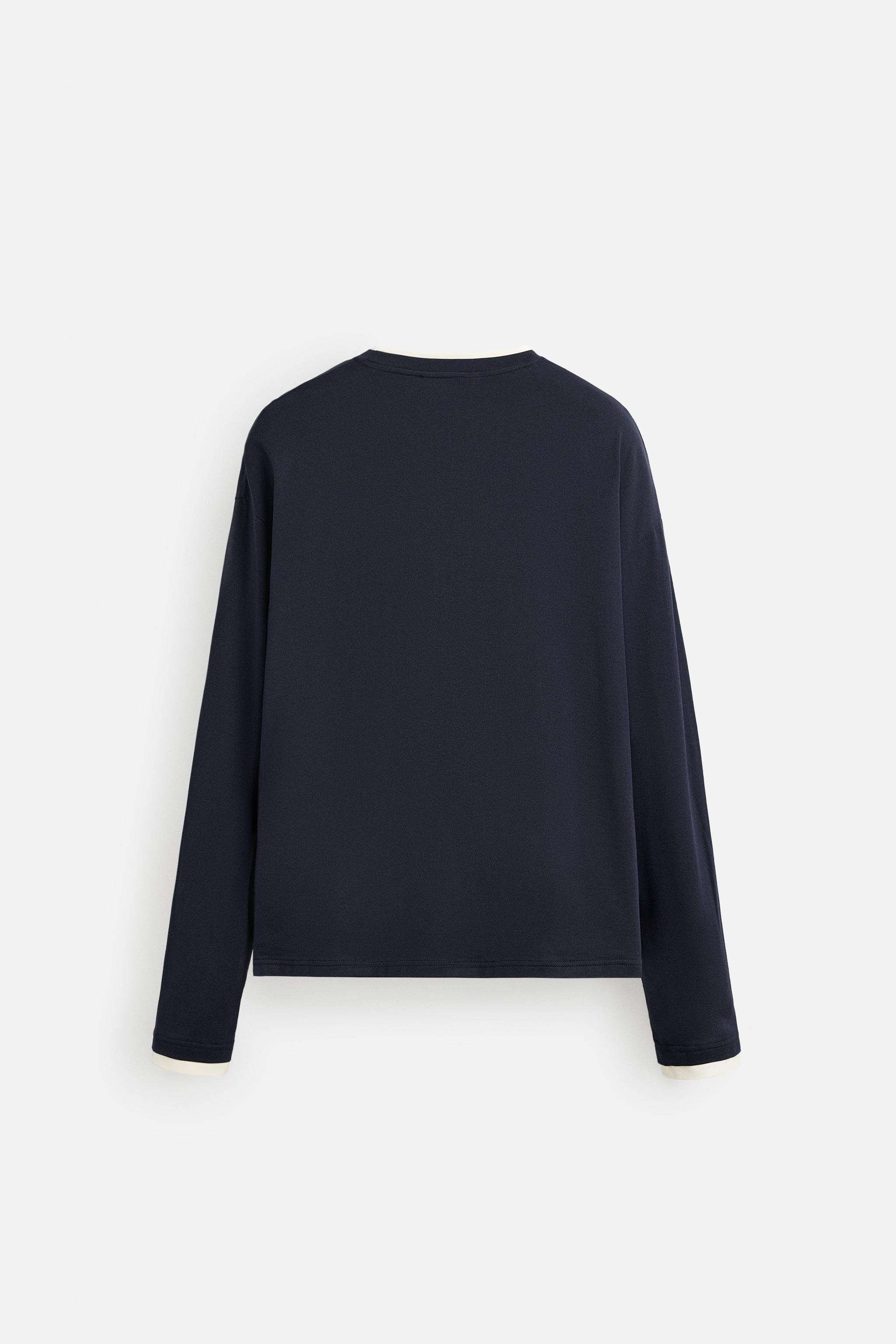 LIMITED EDITION CONTRAST NECK T-SHIRT