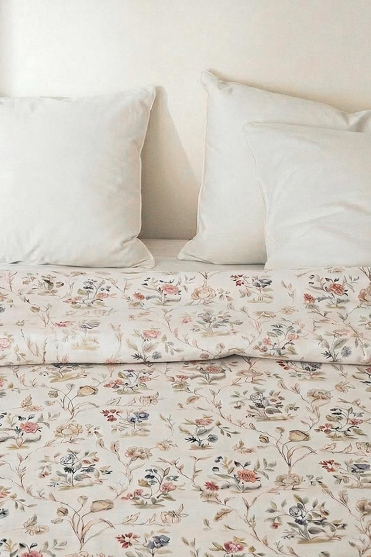 SATIN FLORAL DUVET COVER — Oyster-white