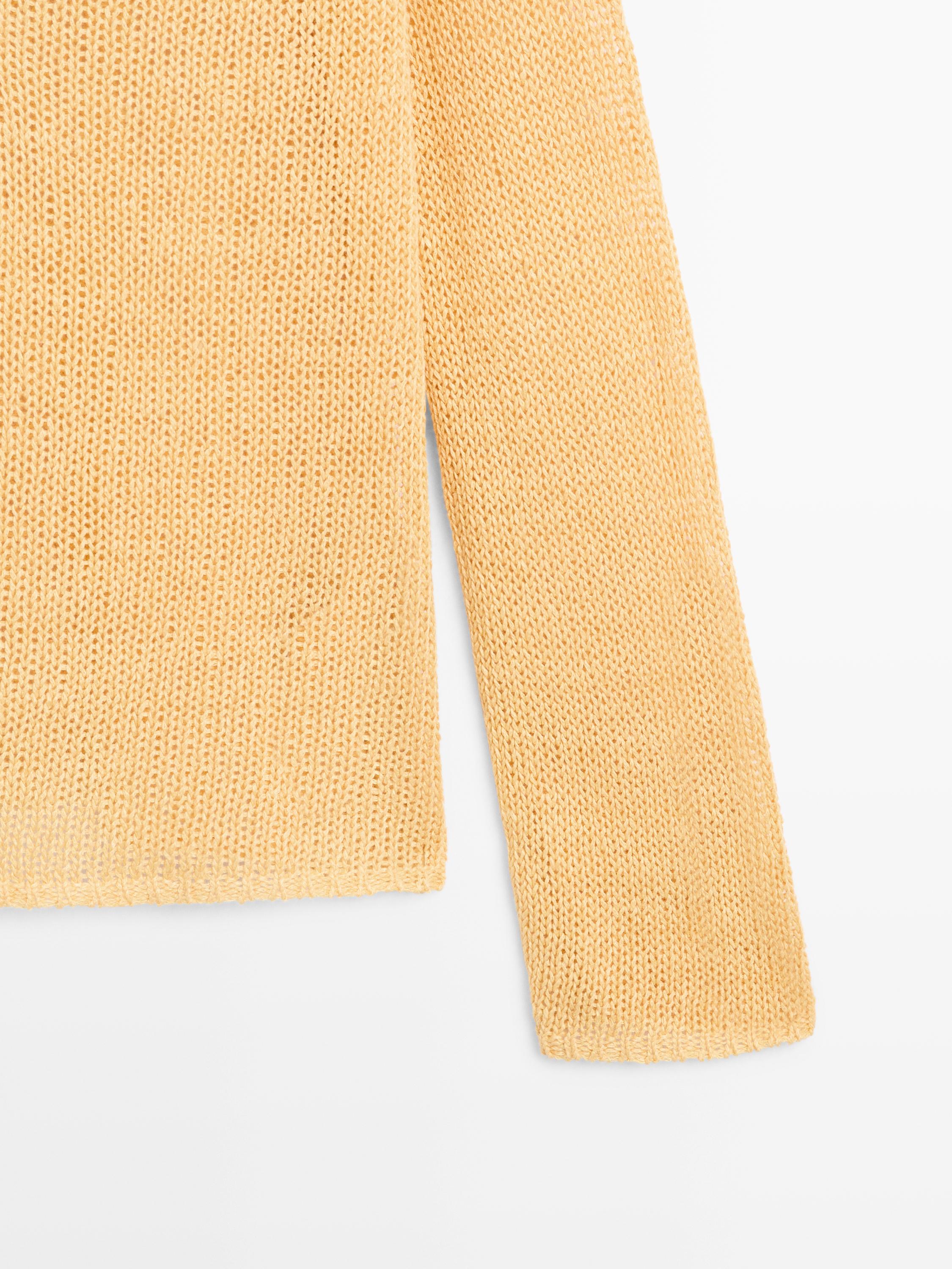 100% linen knit sweater with collar detail