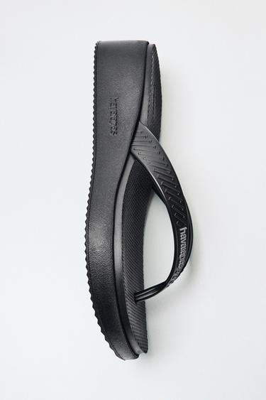 صنادل بلاتفورم HAVAIANAS® x ZARA - أسود by Zara