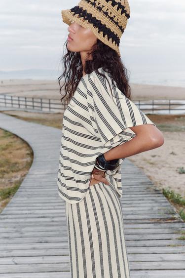 RUSTIC LAYERED T-SHIRT - Black / White by Zara