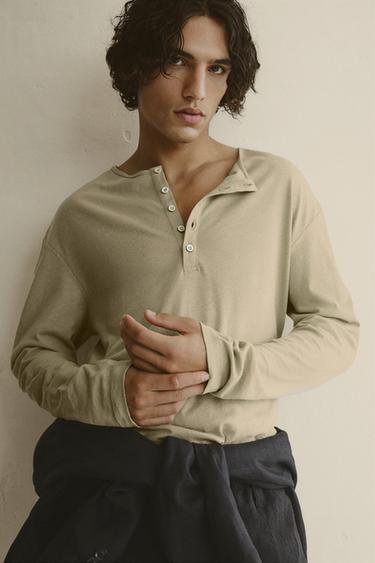 COTTON - LINEN HENLEY T-SHIRT - Dark beige by Zara
