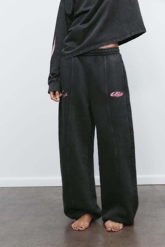 SWEATPANTS MIT VERWASCHENER OPTIK UND SCHRIFTZUG - Anthrazit von Zara
