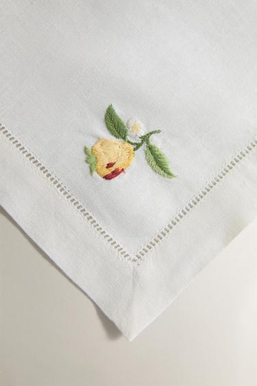 LOT DE SERVIETTES BRODÉES FRUITS (LOT DE 2) - Écru de Zara - Image 2