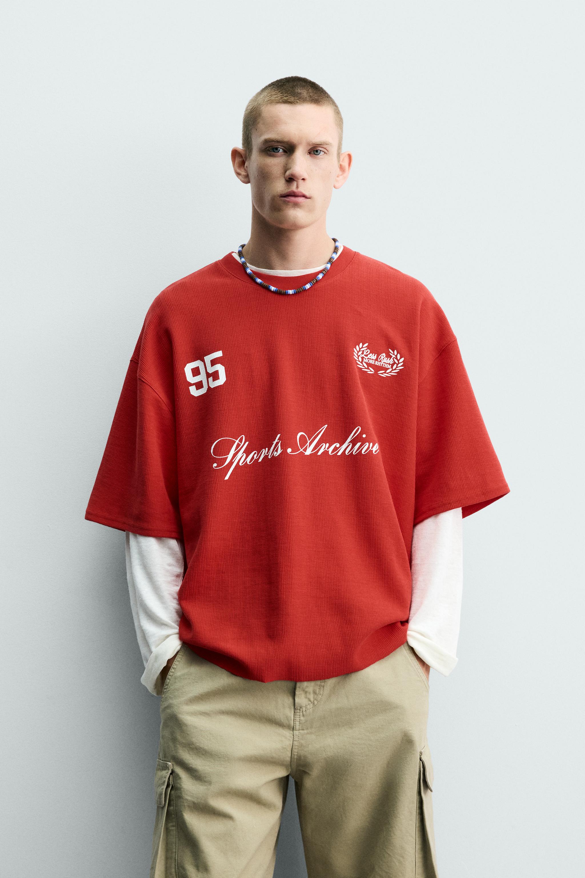 COMBINATION EMBROIDERY TEXTURED T-SHIRT