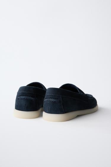CHAUSSURES BATEAU EN CUIR - Bleu de Zara - Image 4