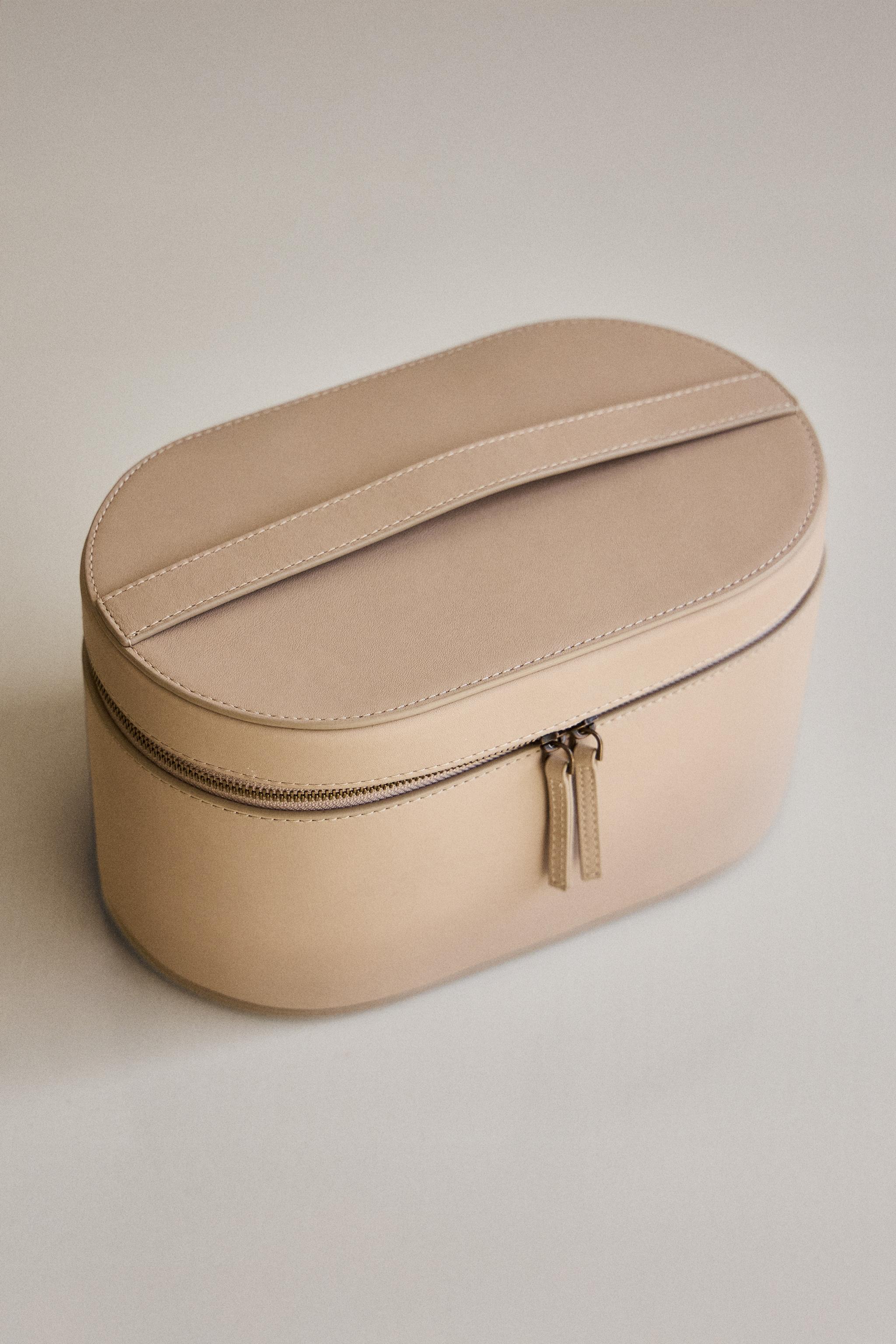 SMALL RIGID LEATHER MAKEUP BAG — Beige