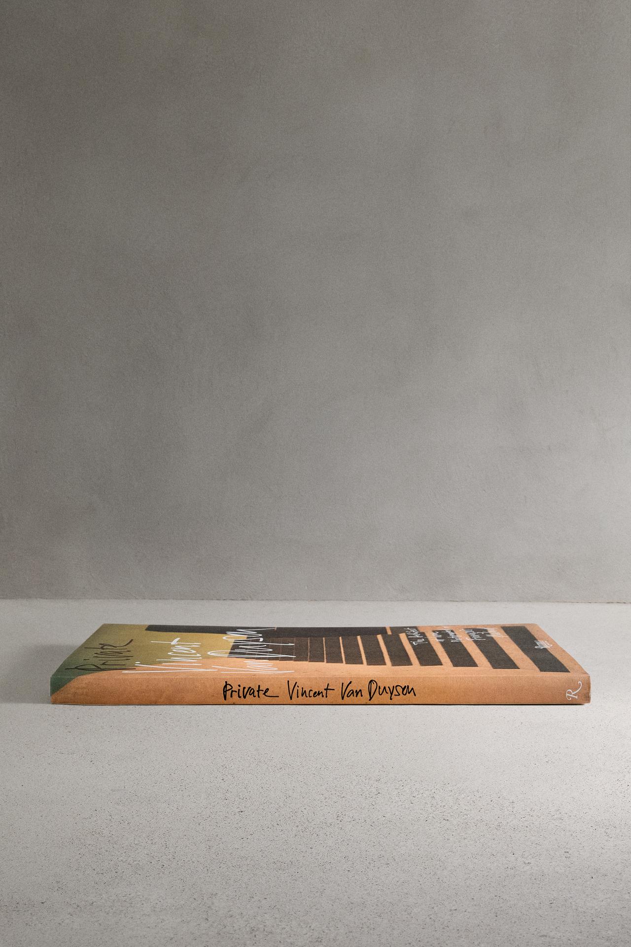 VINCENT VAN DUYSEN: PRIVATE BOOK (ENGLISH) — Yellow