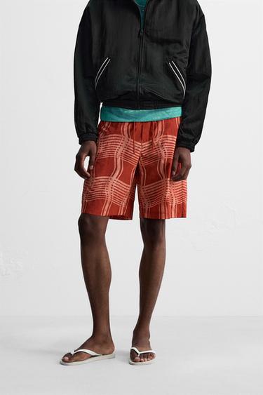 © OTIS KWAME KYE QUAICOE PRINTED LONG SWIMMING TRUNKS - Orange by Zara - Image 1