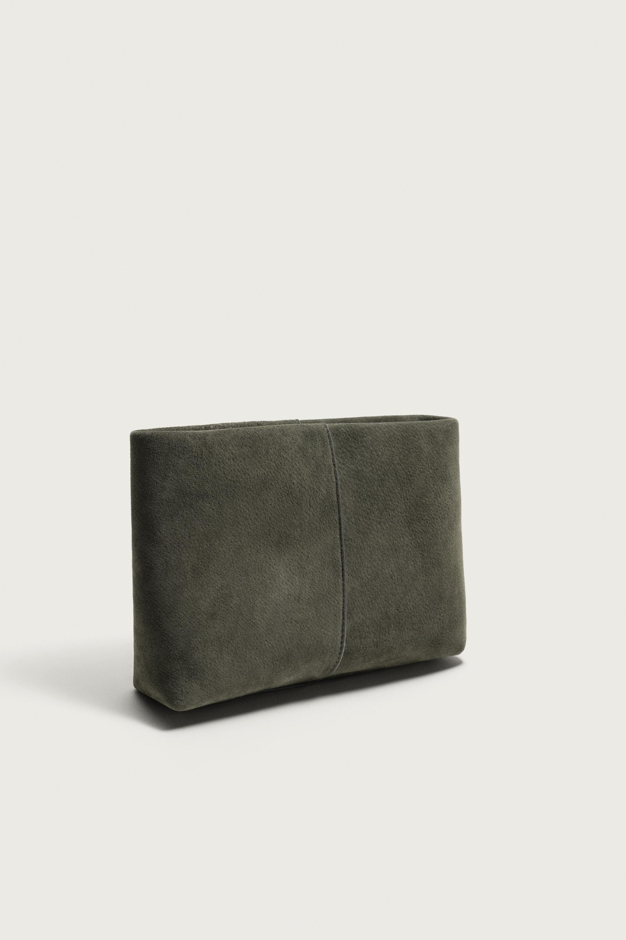 LEATHER TOILETRY BAG — Gray