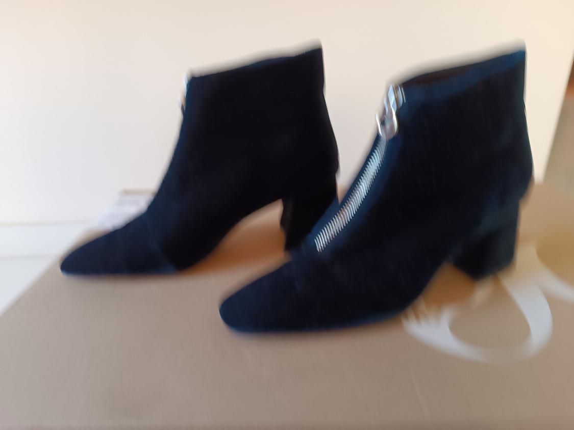 CHUNKY HIGH HEEL ANKLE BOOTS WITH ZIP - Image 2