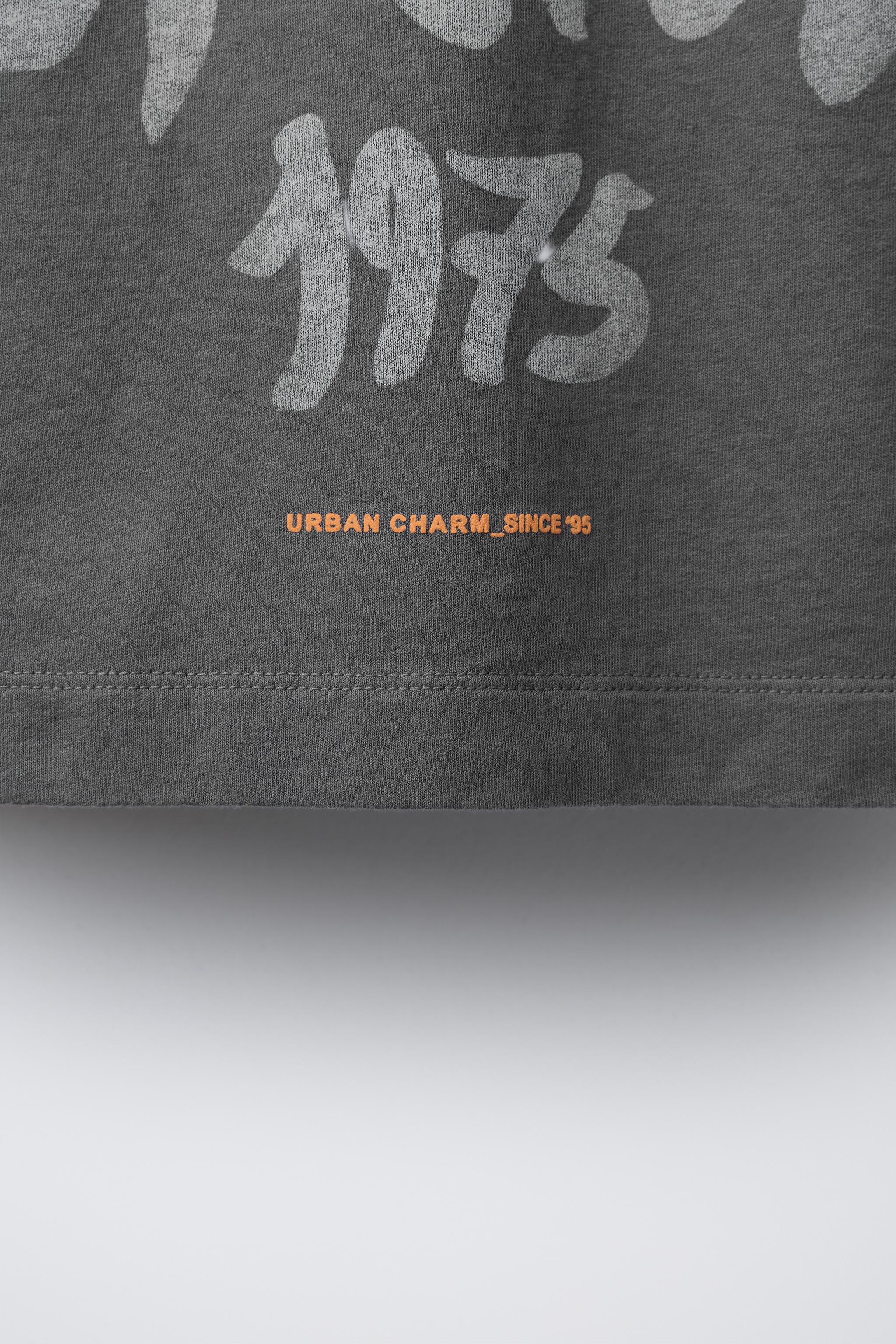 T-SHIRT À IMPRIMÉ GRAFFITI