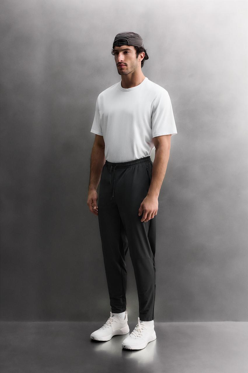 Pantalon gris très clair, slim, Zara Kids, taille 4/5 ans Pantalon gris très clair, slim, Zara Kids, taille 4/5 ans