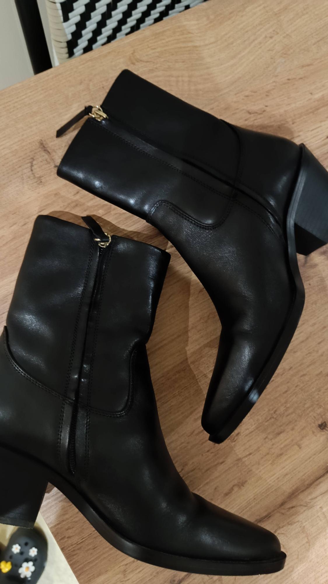 LEATHER COWBOY ANKLE BOOTS - Image 9
