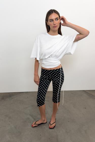 PANTALÓN CAPRI LUNARES - Negro / Blanco de Zara