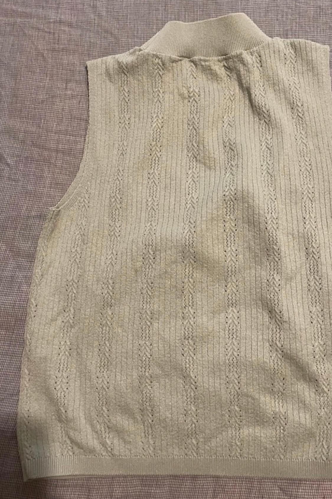 KNIT TOP WITH EMBROIDERY - Image 2