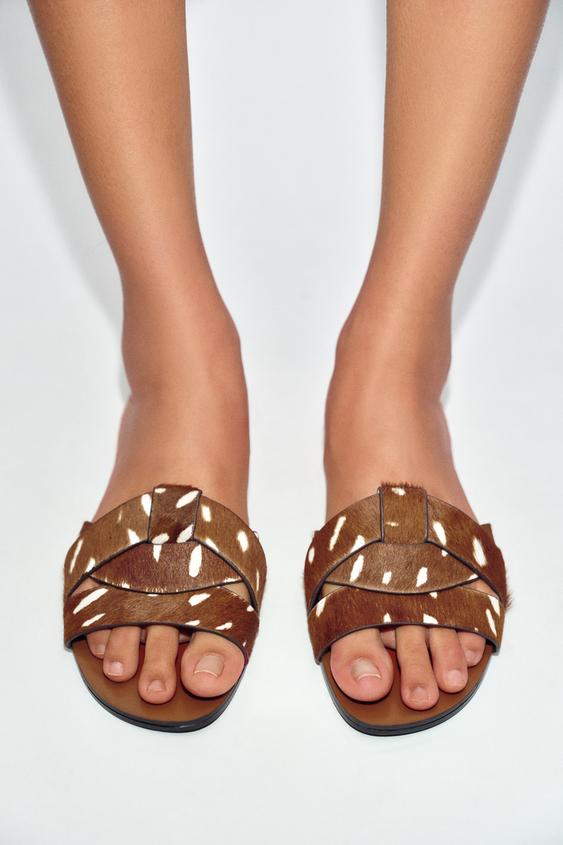 FAUX FUR CROSSED LEATHER SANDALS