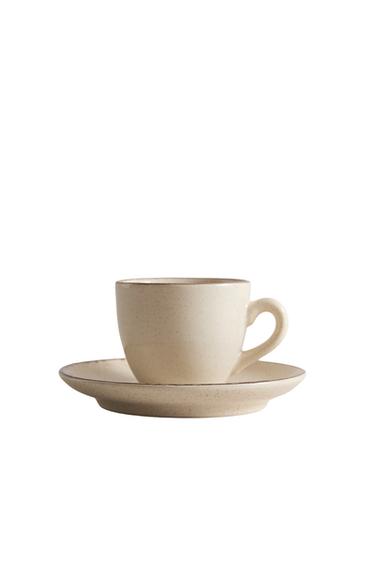 STONEWARE COFFEE CUP AND SAUCER WITH ANTIQUE FINISH RIM - Light ecru Zara