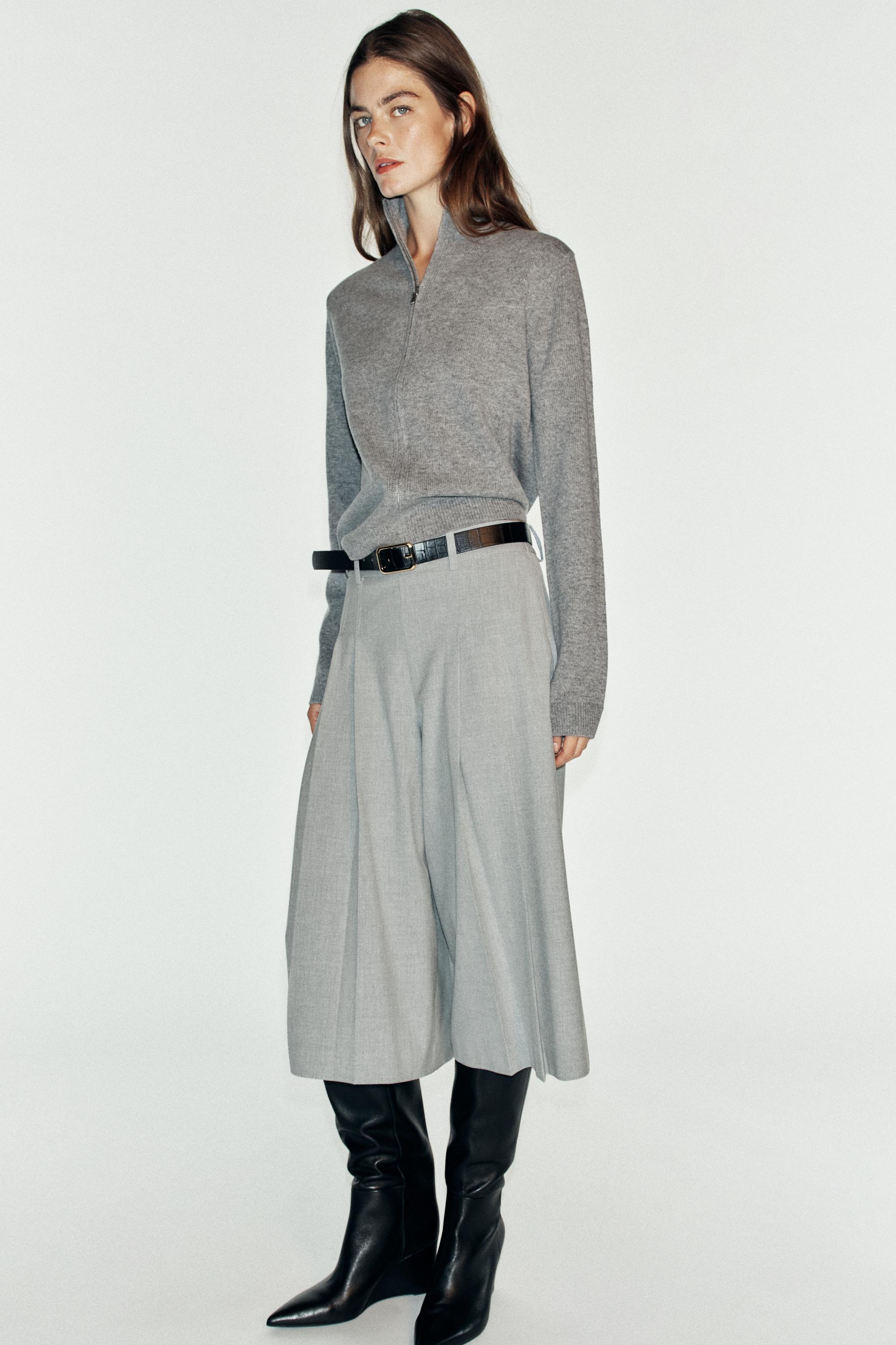 BELTED LONG BERMUDA SHORTS — Gray