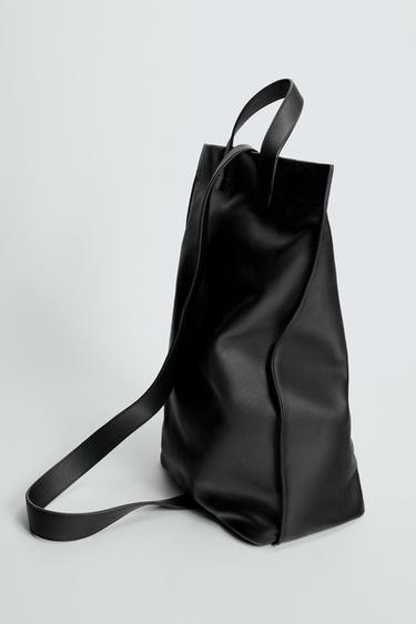MOCHILA PIEL - Negro de Zara