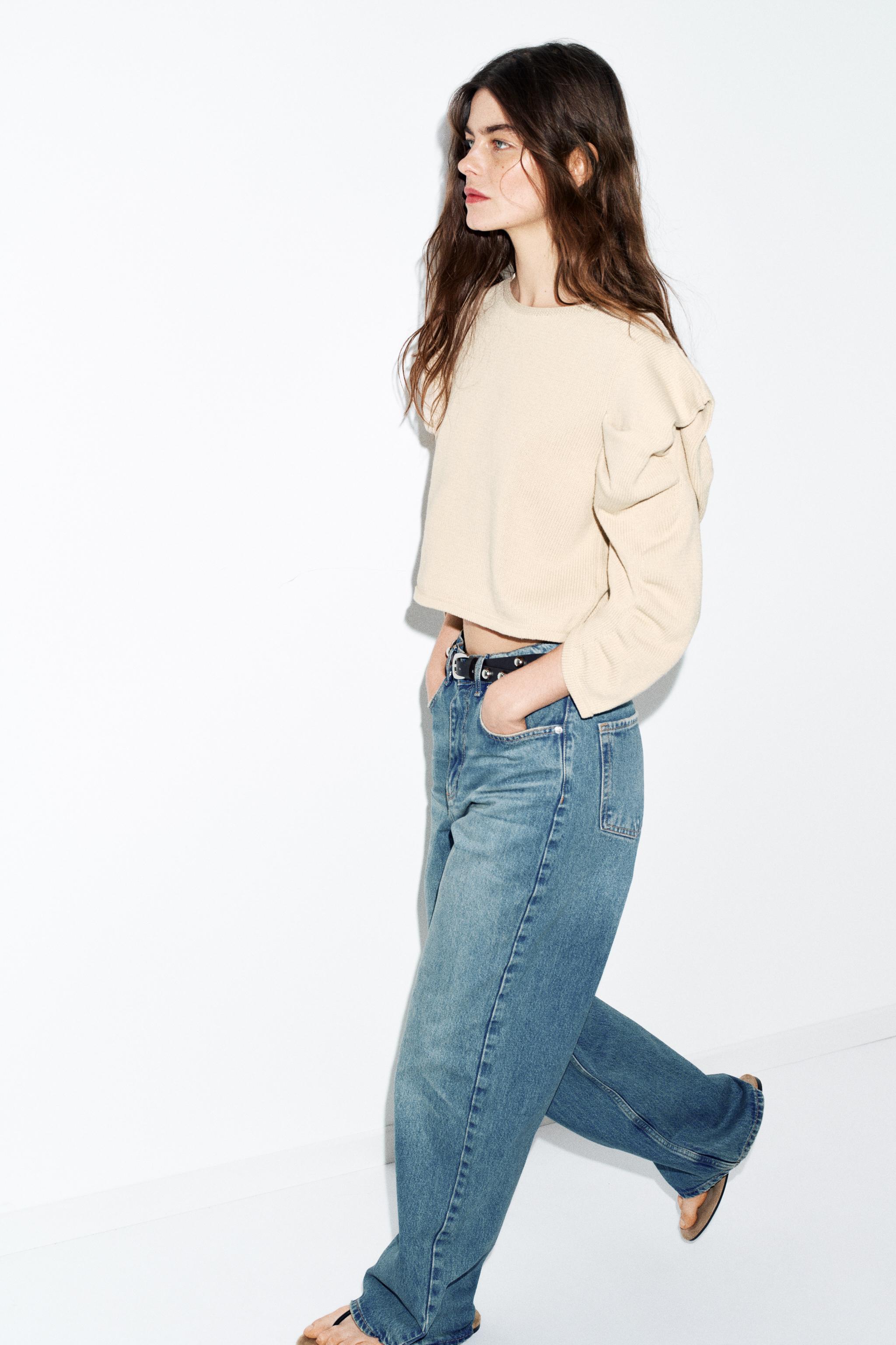 PULL EN MAILLE À MANCHES DRAPÉES