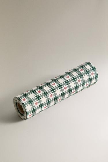 ROLL PACK OF COTTON CHRISTMAS TARTAN NAPKINS (PACK OF 20) - Green by Zara - Image 1