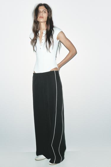 RIBBED BODYSUIT WITH BUTTONS - White by Zara
